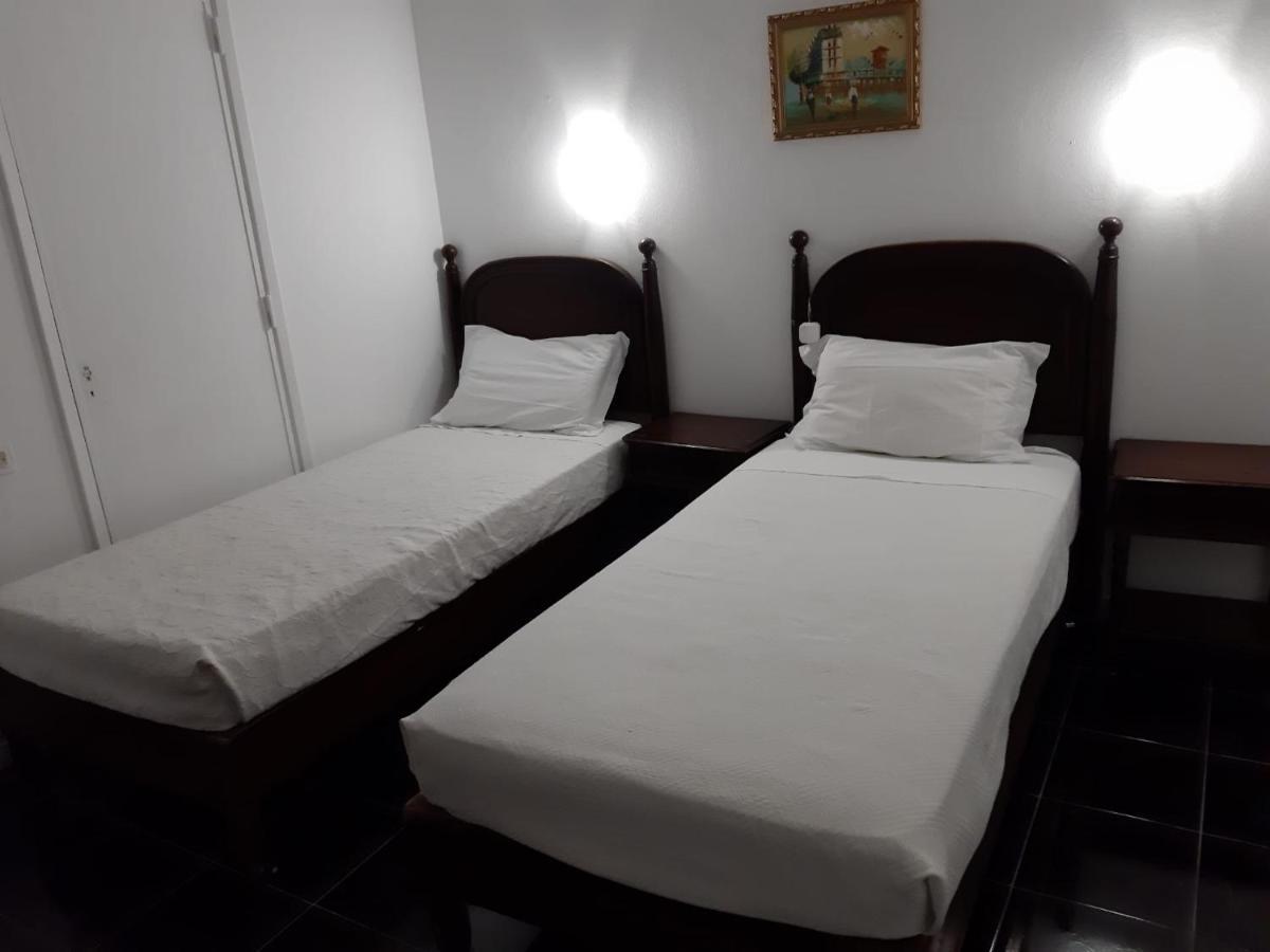 Residencial Miradoiro Guest House ปอร์ติเมา ภายนอก รูปภาพ